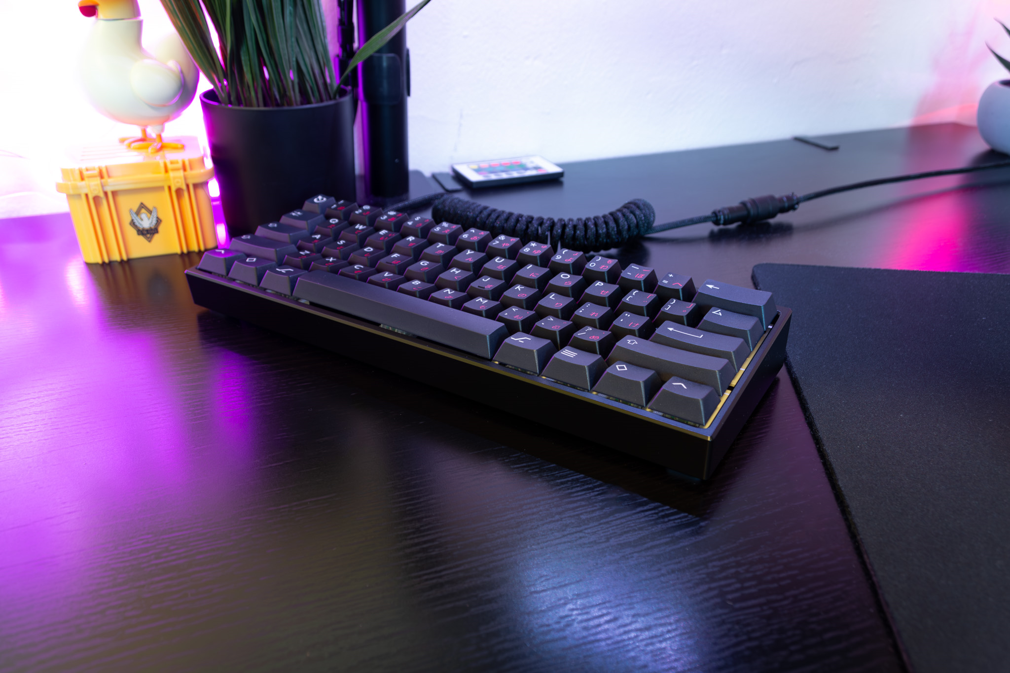 Custom Wooting 60HE With CSGO Chicken Case as background decor view 2